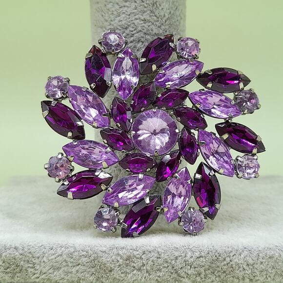 Vintage Purple Lavender Acrylic Rhinestone Brooch, 1990s, 2 1/4 Inches - Picture 4 of 10
